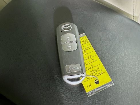 Used 2018 MAZDA CX-5 Touring FWD image 39