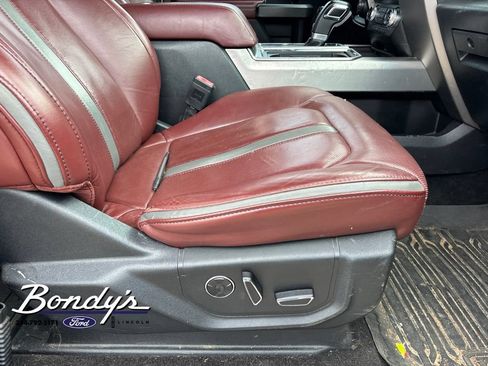 Used 2018 Ford F150 Platinum w/ Equipment Group 701A Luxury AWD/4WD image 4