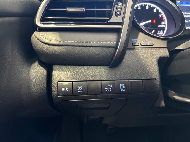 Used 2023 Toyota Camry SE FWD image 11
