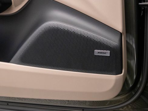 New 2025 Porsche Macan 4 Electric AWD/4WD image 19