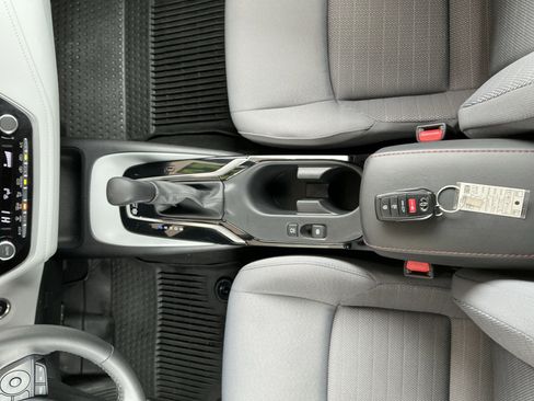 Used 2023 Toyota Corolla SE image 11