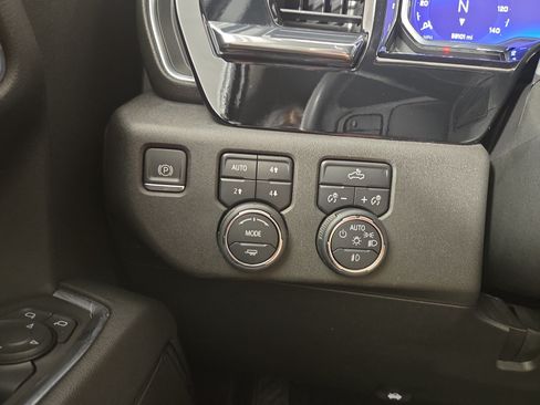 Certified 2023 Chevrolet Silverado 1500 RST AWD/4WD image 27