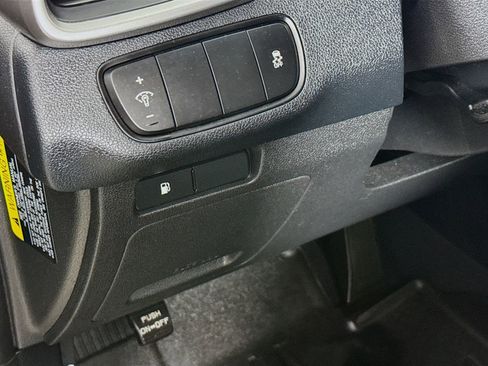 Used 2017 Kia Sorento AWD w/ LX Convenience Package image 9