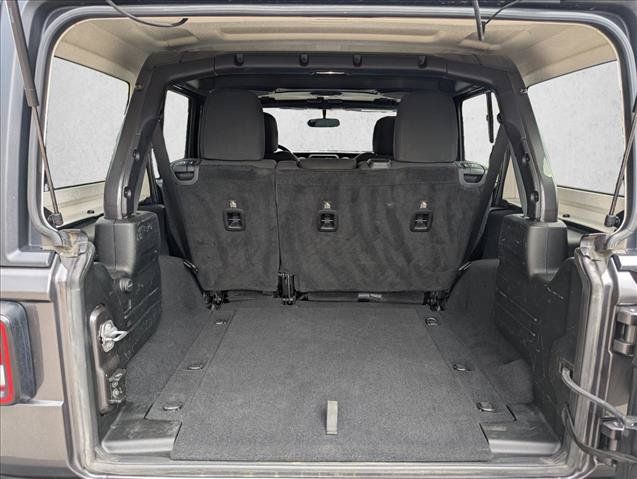 Used 2018 Jeep Wrangler Unlimited Sport S AWD/4WD image 6