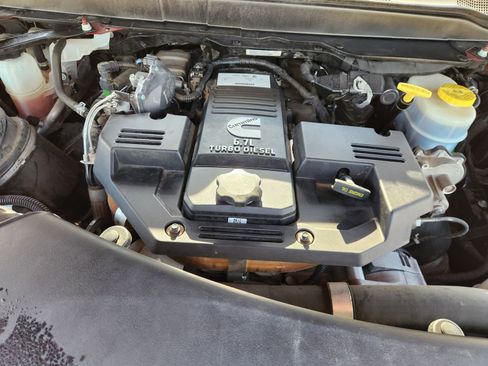 Used 2021 RAM 3500 Laramie image 31