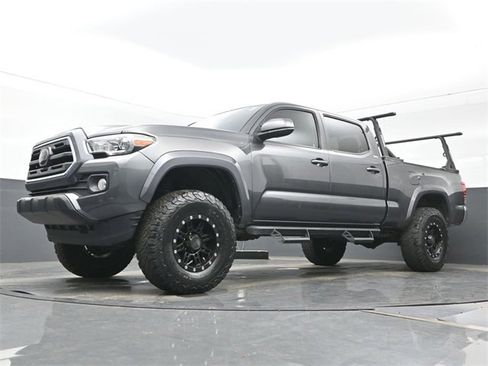 Used 2018 Toyota Tacoma SR5 image 21