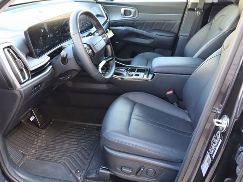 Used 2026 Kia Sorento SX AWD/4WD image 16
