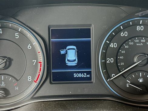 Used 2019 Hyundai Kona SE image 18