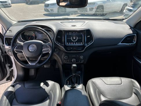 Used 2020 Jeep Cherokee Limited FWD image 33