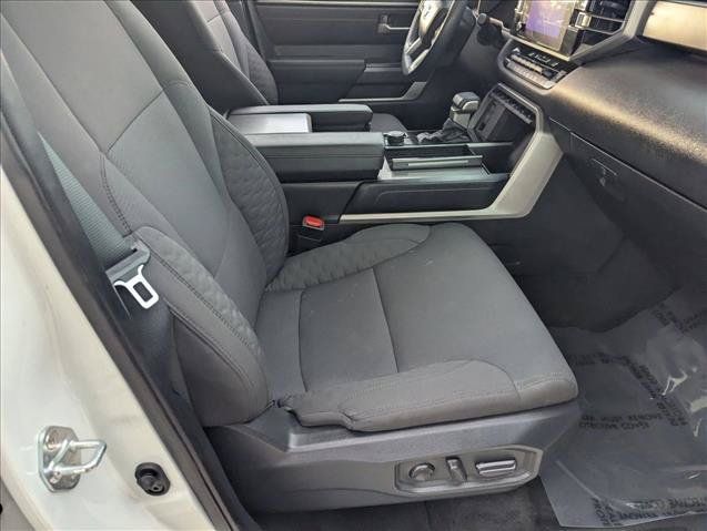 Certified 2025 Toyota Sequoia SR5 AWD/4WD image 21