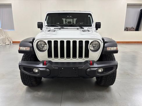 Used 2021 Jeep Gladiator Rubicon w/ Cold Weather Group AWD/4WD image 3