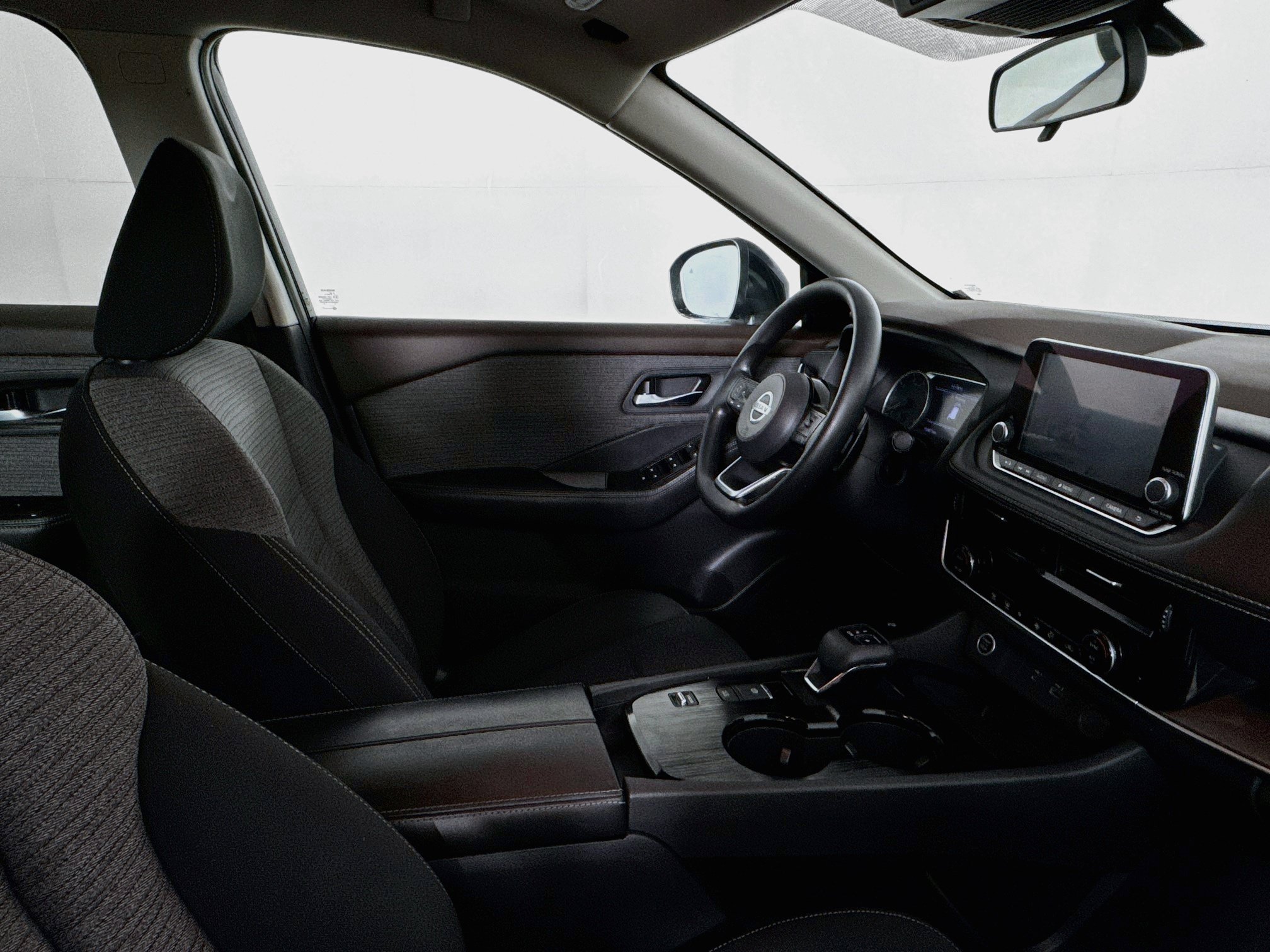 Used 2021 Nissan Rogue SV FWD image 47