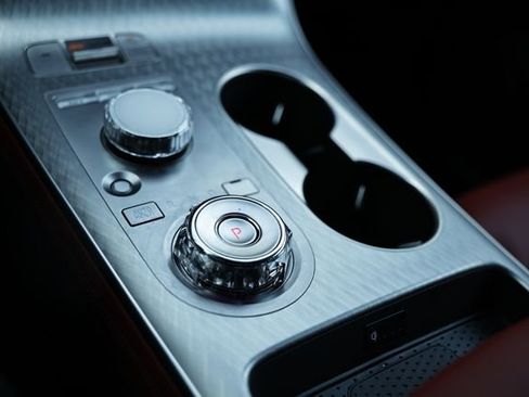 Certified 2026 Genesis GV70 2.5T Sport Prestige image 40