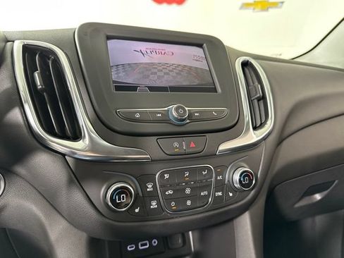 Used 2024 Chevrolet Equinox LT AWD/4WD image 12