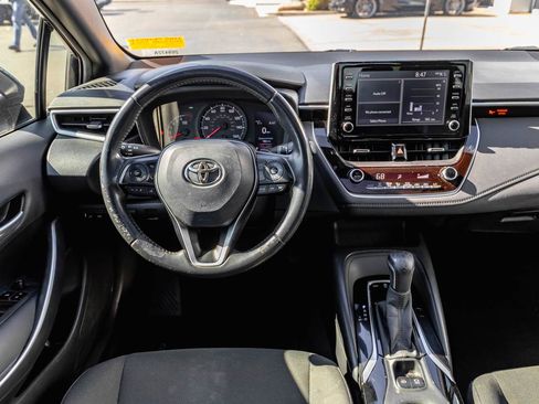 Used 2020 Toyota Corolla SE w/ SE Premium Package FWD image 10