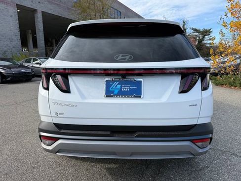 New 2026 Hyundai Tucson Limited image 9