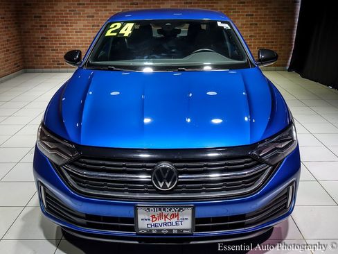 Used 2024 Volkswagen Jetta Sport image 7