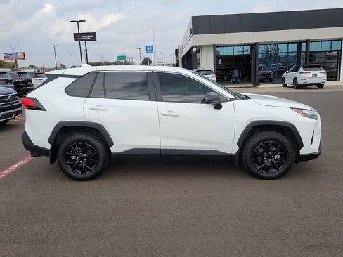Used 2024 Toyota RAV4 LE image 5