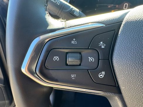 Certified 2025 Chevrolet Trax LT w/ LT Convenience Package image 24