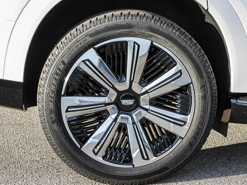 New 2025 Cadillac Escalade IQ Luxury 2 image 11