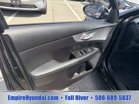Used 2023 Kia Forte LXS FWD image 15