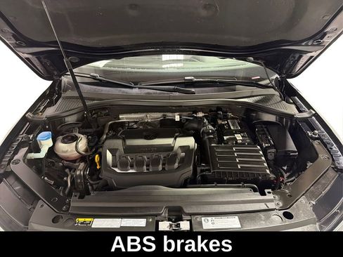 Used 2020 Volkswagen Tiguan S image 12