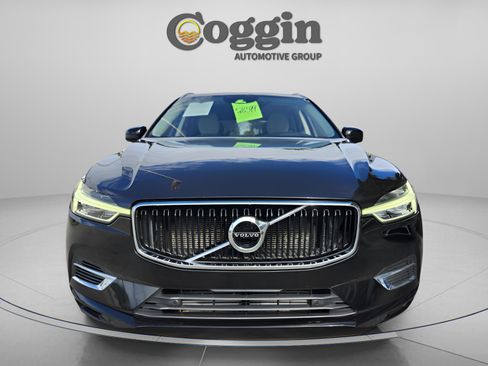 Used 2020 Volvo XC60 T8 Momentum w/ Protection Package Premier image 9