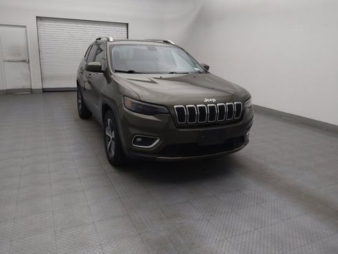 Used 2019 Jeep Cherokee Limited AWD/4WD image 14