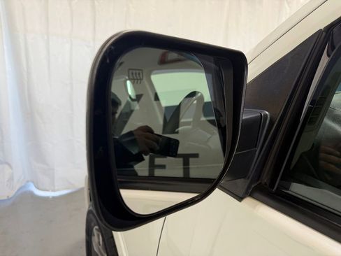 Used 2015 Nissan Armada SL RWD image 14