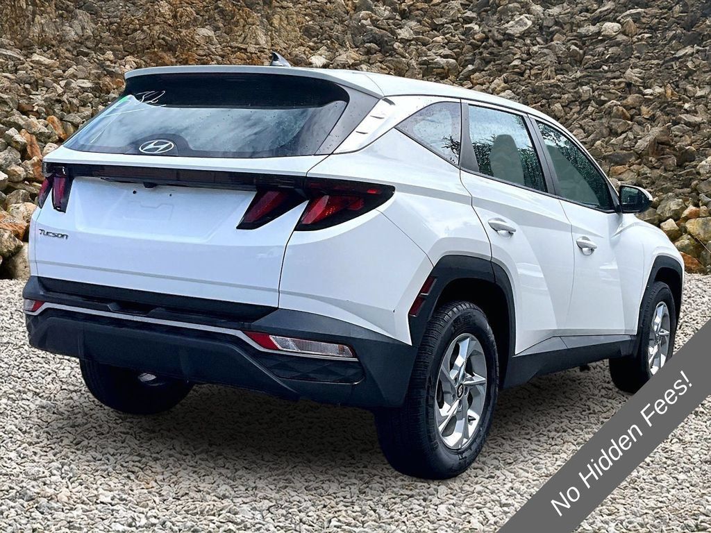 Used 2023 Hyundai Tucson SE AWD/4WD image 2