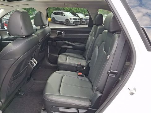 Certified 2024 Kia Sorento SX AWD/4WD image 10