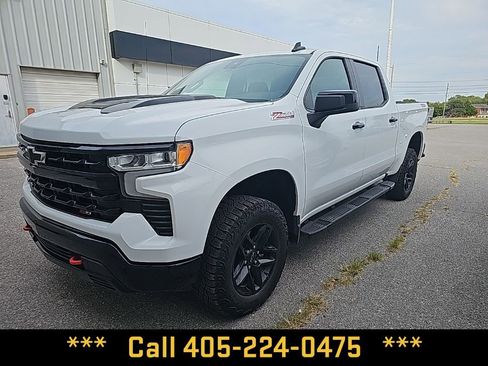 Used 2024 Chevrolet Silverado 1500 LT Trail Boss w/ Protection Package AWD/4WD image 2
