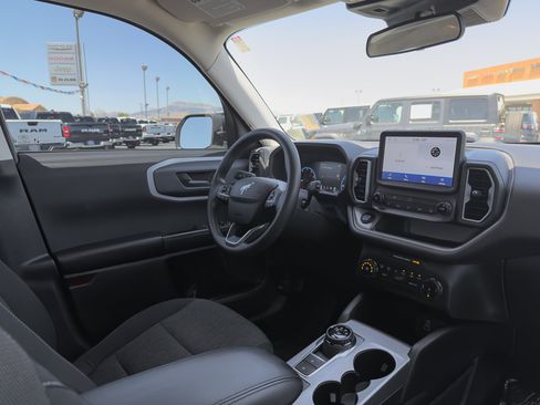Used 2024 Ford Bronco Sport Big Bend AWD/4WD image 9