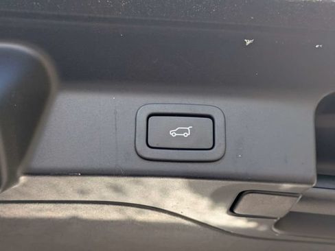 Used 2017 Jaguar F-PACE Prestige AWD/4WD image 14