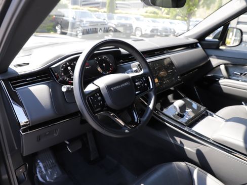Certified 2025 Land Rover Range Rover Sport Dynamic SE AWD/4WD image 17
