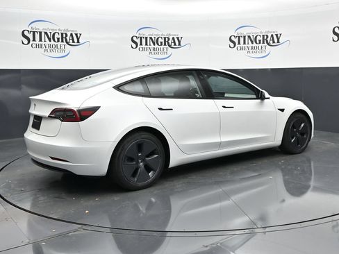 Used 2023 Tesla Model 3 Standard Range RWD image 7