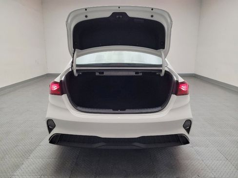 Used 2023 Kia Forte LXS image 29