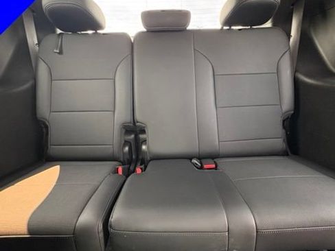 Used 2026 Buick Enclave Preferred AWD/4WD image 29