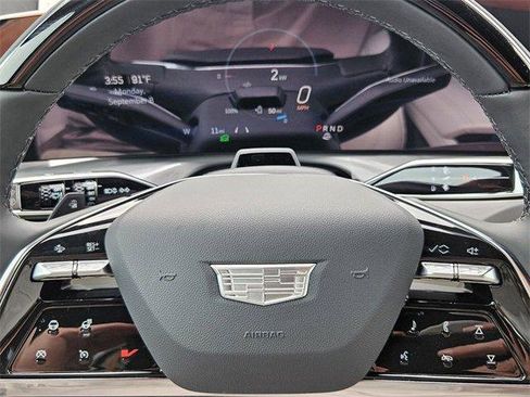 New 2026 Cadillac Vistiq Luxury image 14