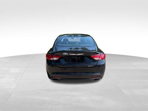 Used 2015 Chrysler 200 S FWD image 4