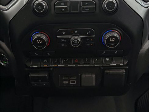Used 2019 Chevrolet Silverado 1500 LT w/ All-Star Edition AWD/4WD image 32