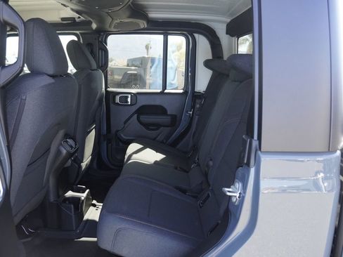 New 2026 Jeep Gladiator Willys image 21