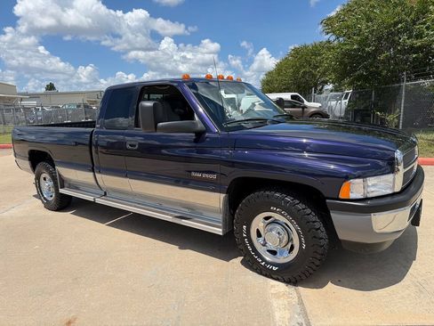 Used 1998 Dodge Ram 2500 Truck 2WD Quad Cab image 52