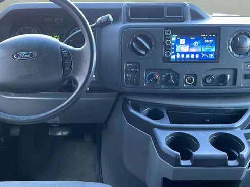 Used 2009 Ford E-350 and Econoline 350 XL image 29