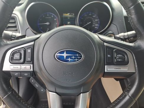 Used 2017 Subaru Outback 2.5i Limited AWD/4WD image 5