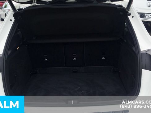 Used 2025 Mercedes-Benz GLA 250 image 8