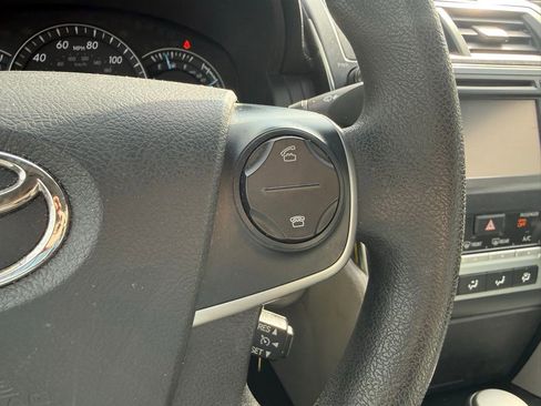 Used 2012 Toyota Camry LE image 13