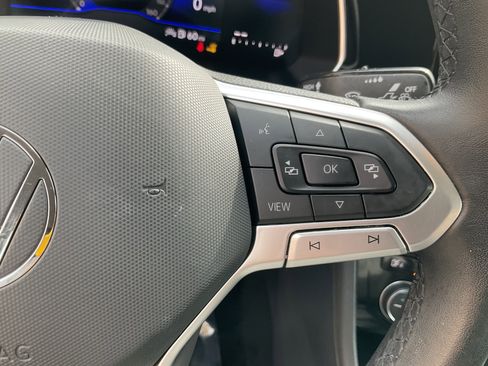 Used 2024 Volkswagen Jetta SE image 30