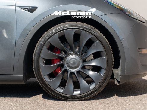 Used 2022 Tesla Model Y Performance image 35