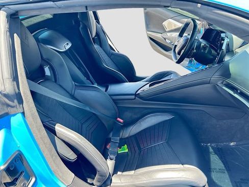 Used 2023 Chevrolet Corvette Stingray Premium Conv w/ Z51 Performance Package RWD image 19